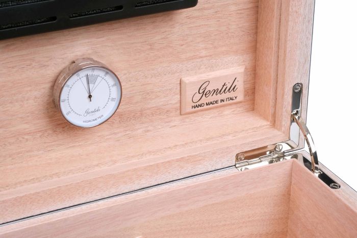 Настольный хьюмидор Gentili Fumatore Argento на 50 сигар, Черный лак SV50-Black-Smoker-Silver